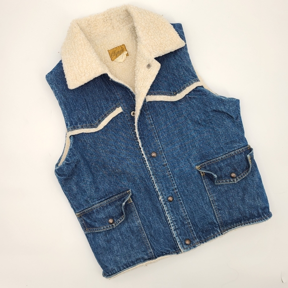 Vintage Other - Vintage Made In Canada Denim Vest Sherpa Lining